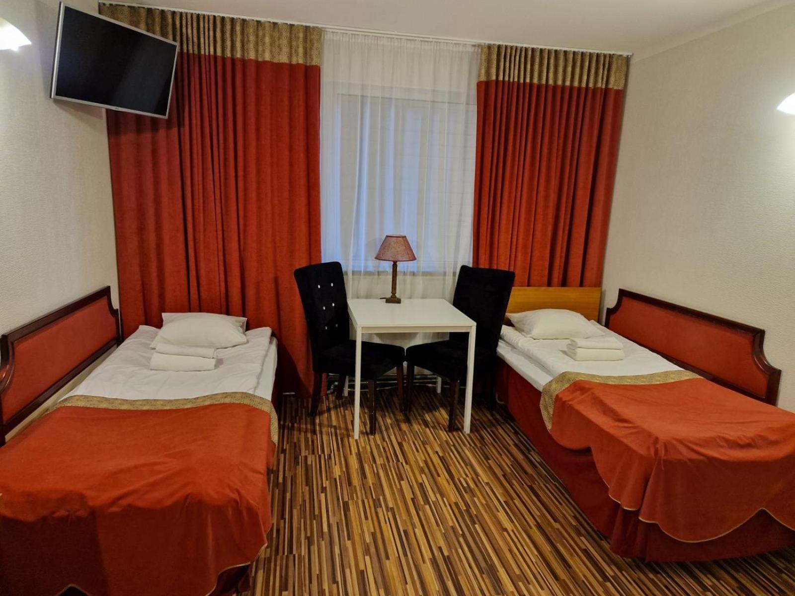 Ecoland Hotel 塔林 外观 照片
